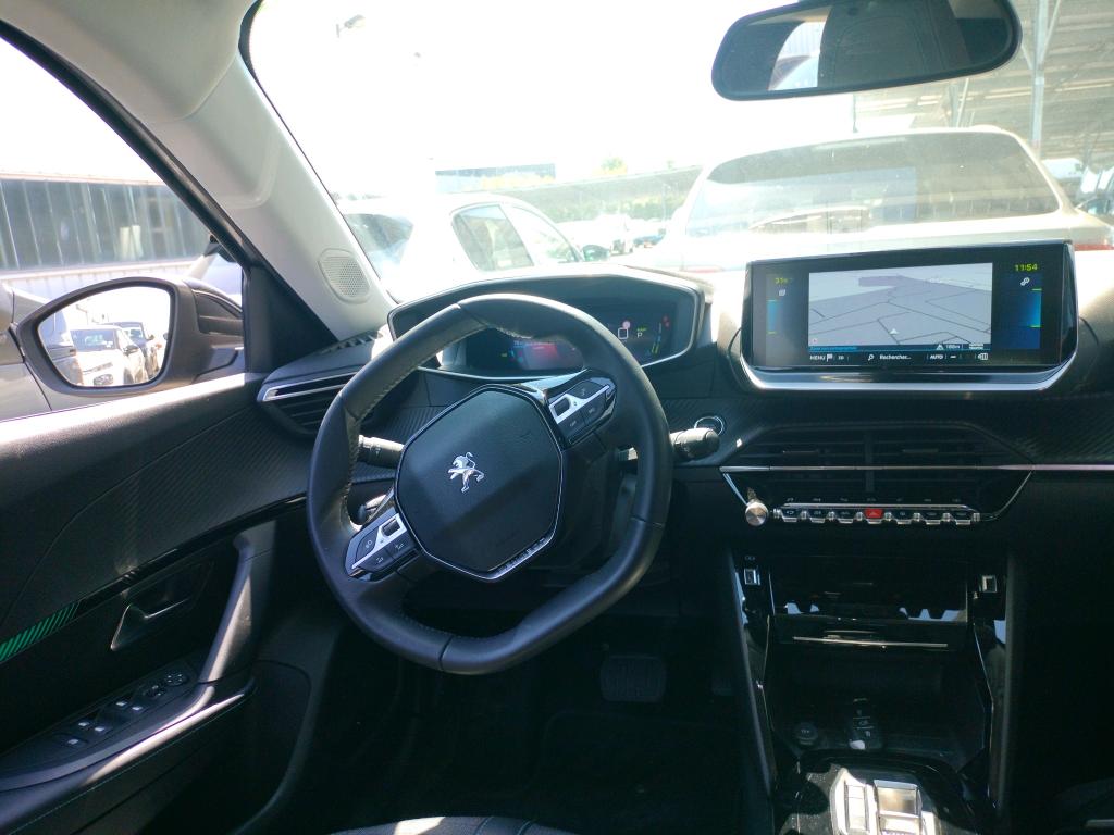 Peugeot E-2008