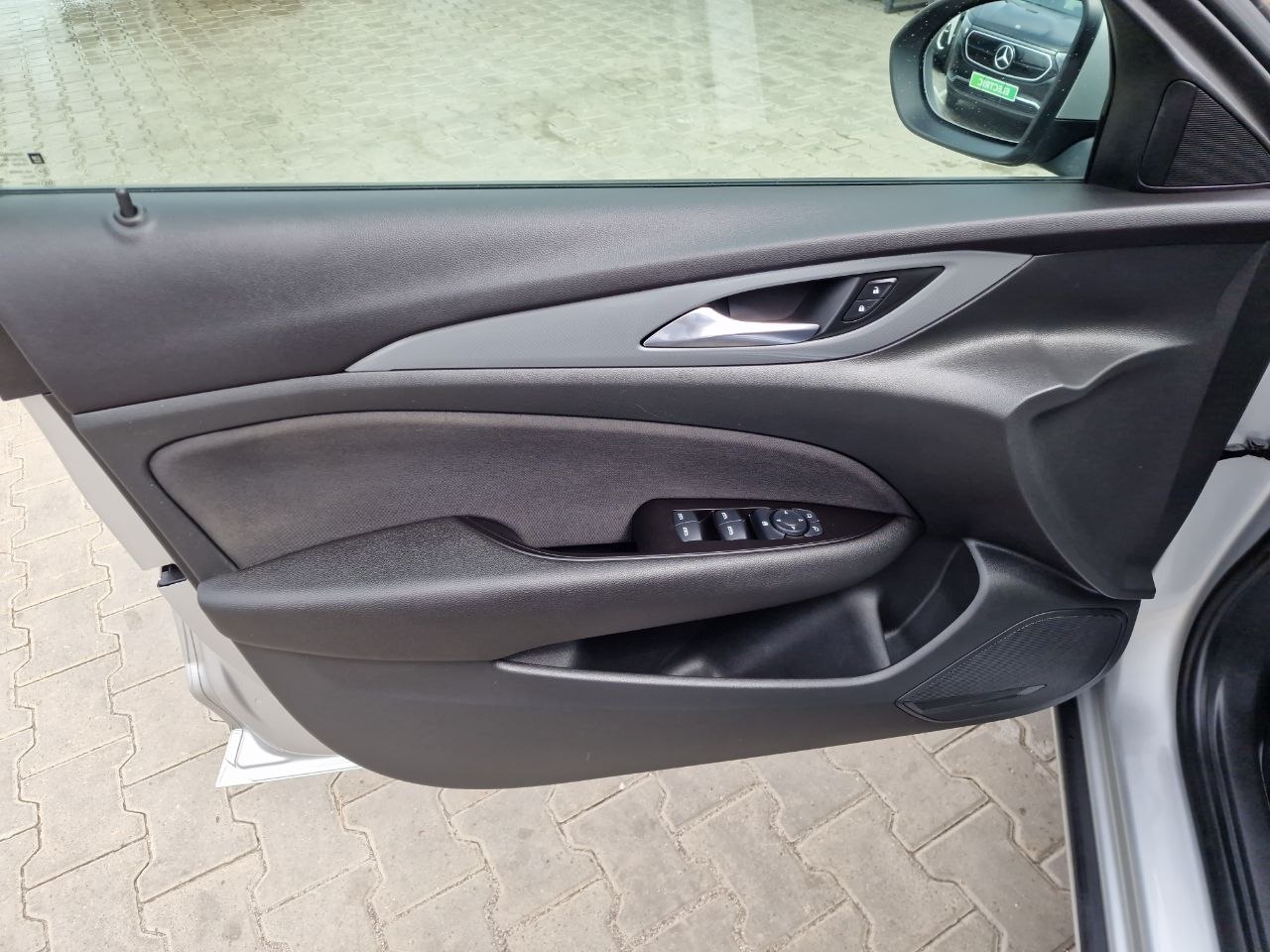 Opel Insignia Business Edition