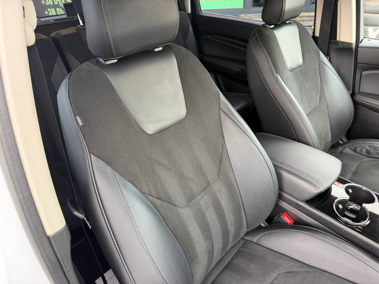 Ford S-Max Titanium