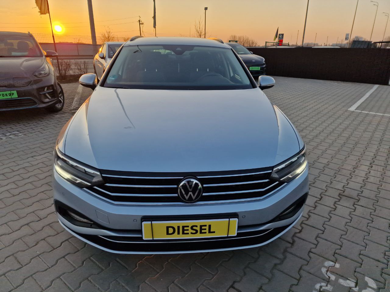Volkswagen Passat Business+