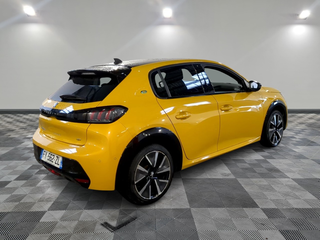Peugeot E-208 GT