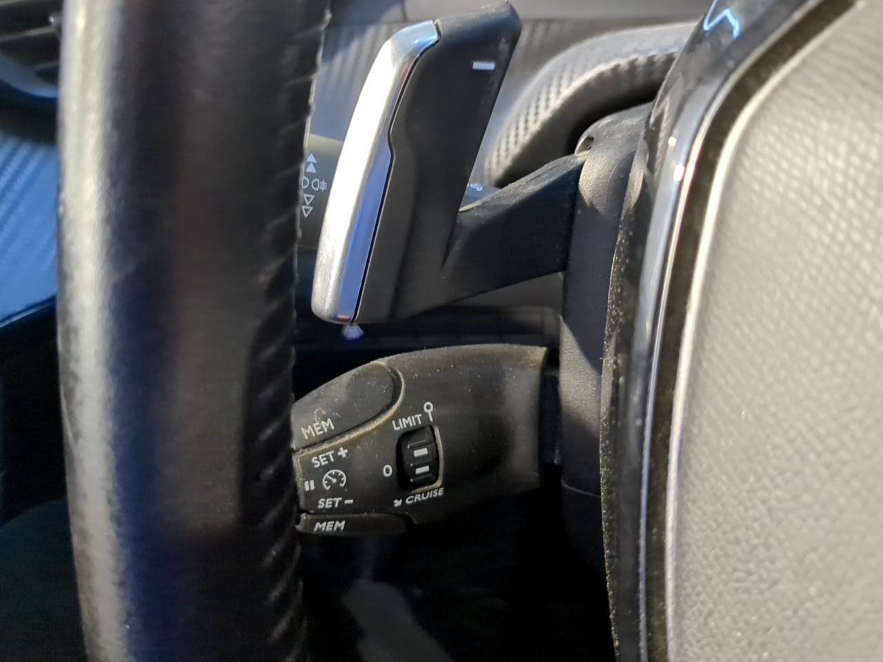 Peugeot 2008 ALLURE