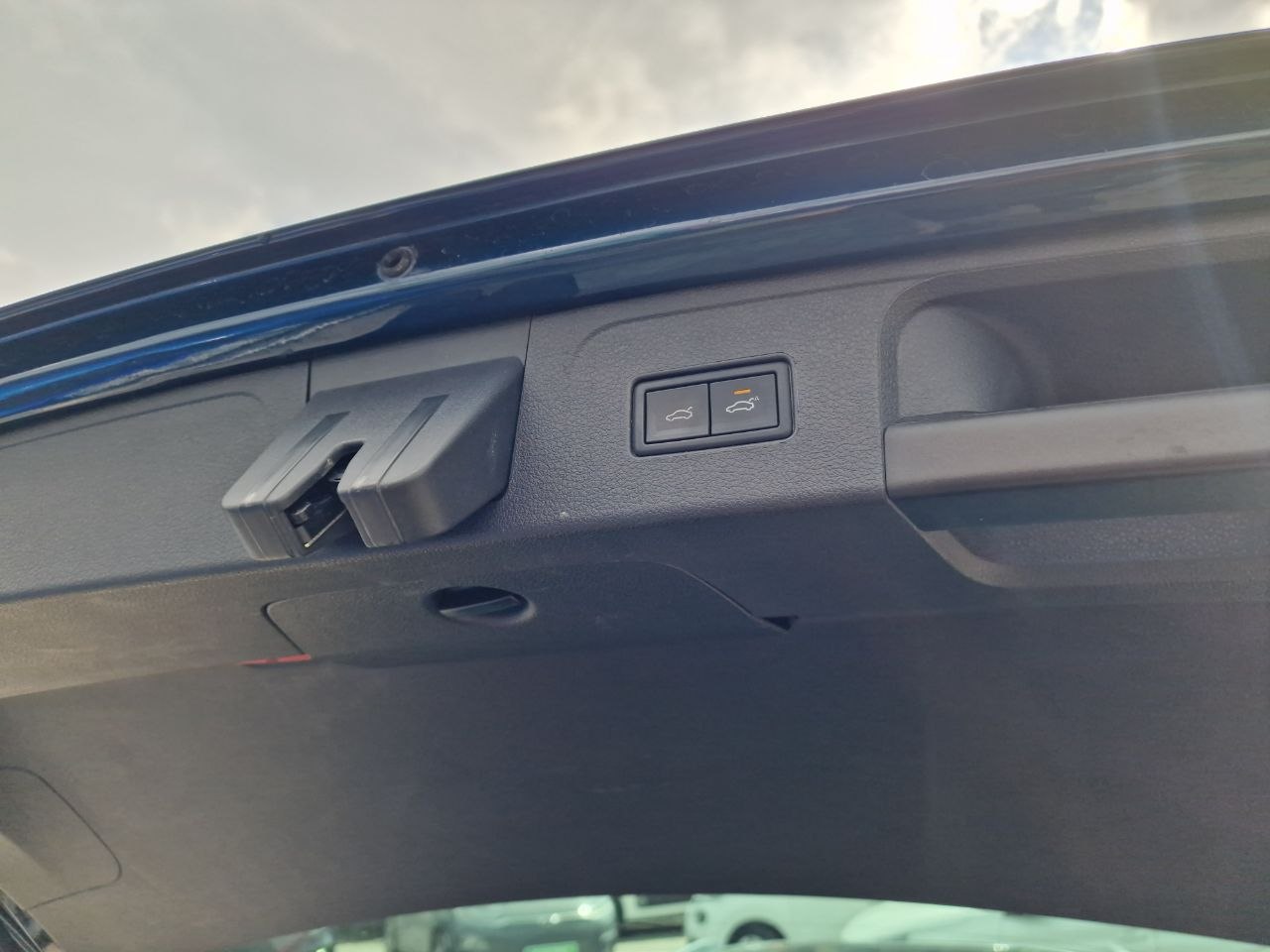 Volkswagen Passat LOUNGE