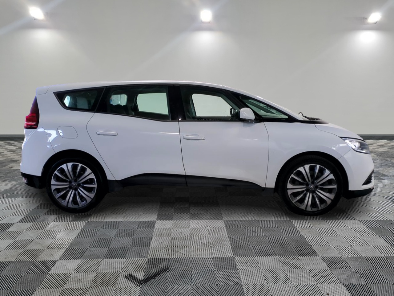Renault GRAND Scenic Life