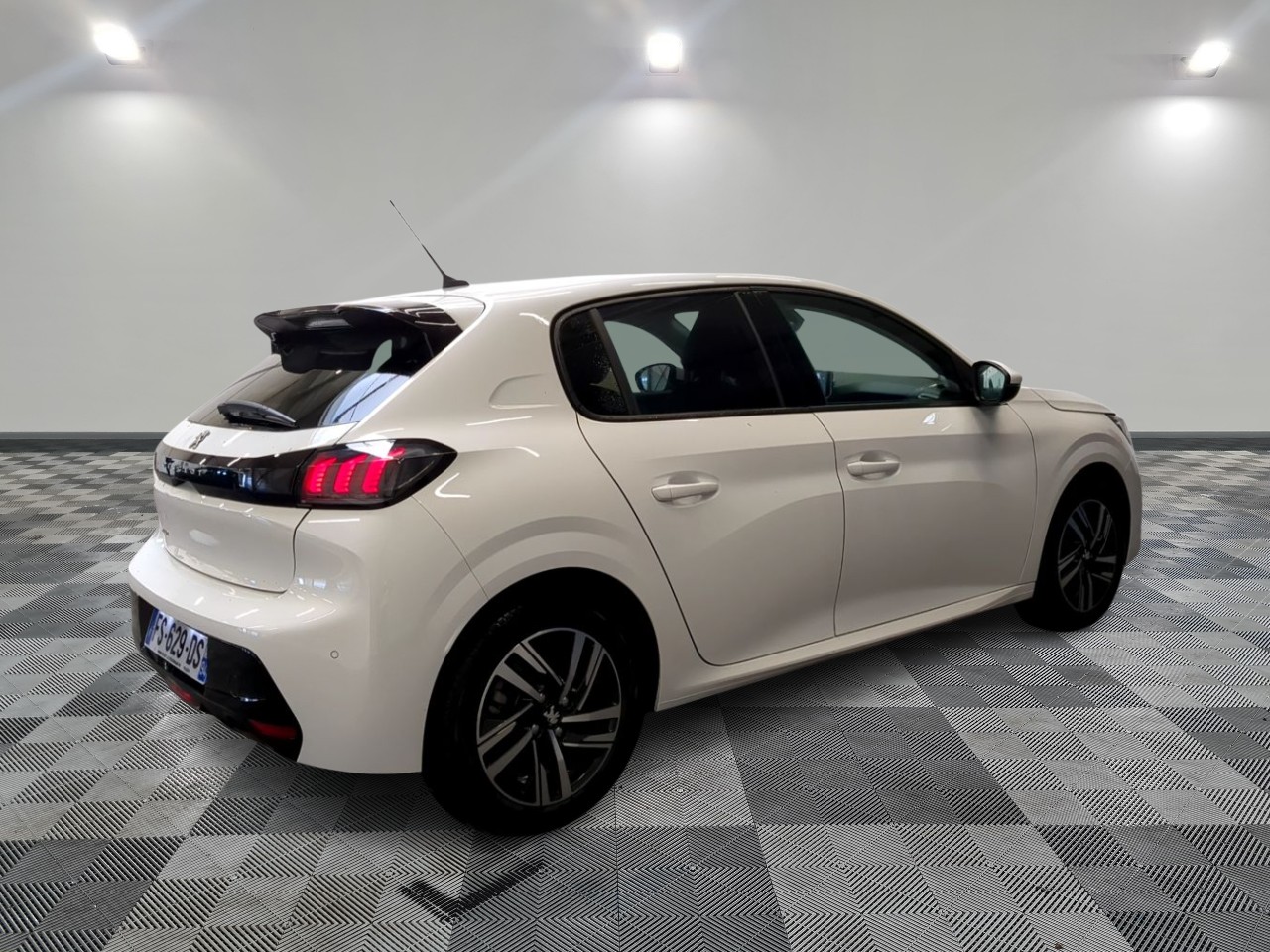 Peugeot 208 ALLURE