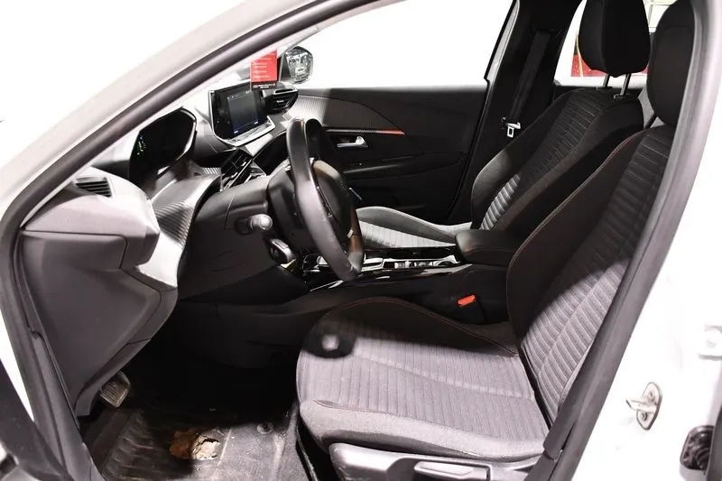 Peugeot E-208 Business