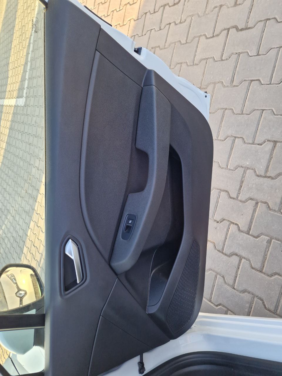 Renault Clio HYBRID Business