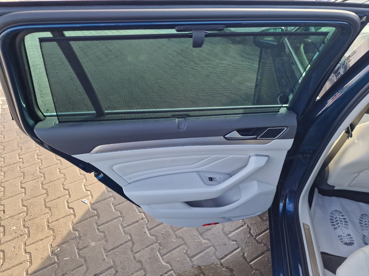 Volkswagen Passat LOUNGE