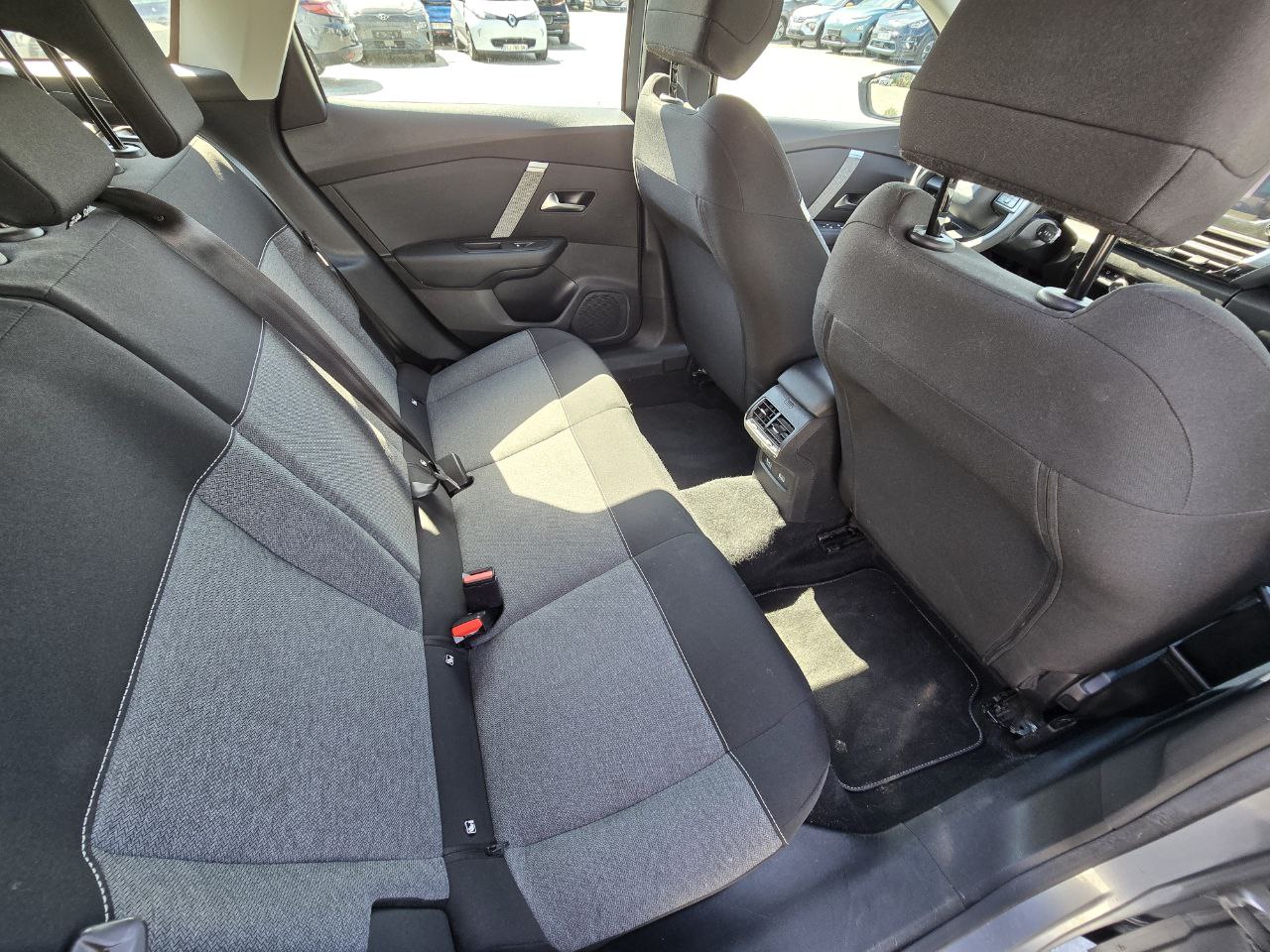 Citroen E-C4