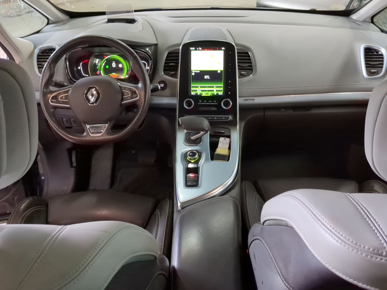 Renault Espace INITIALE PARIS