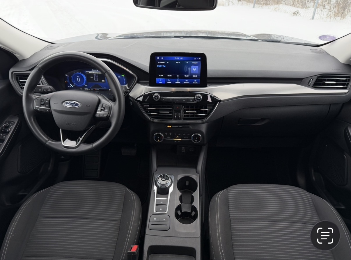 Ford Kuga Titanium HYBRID