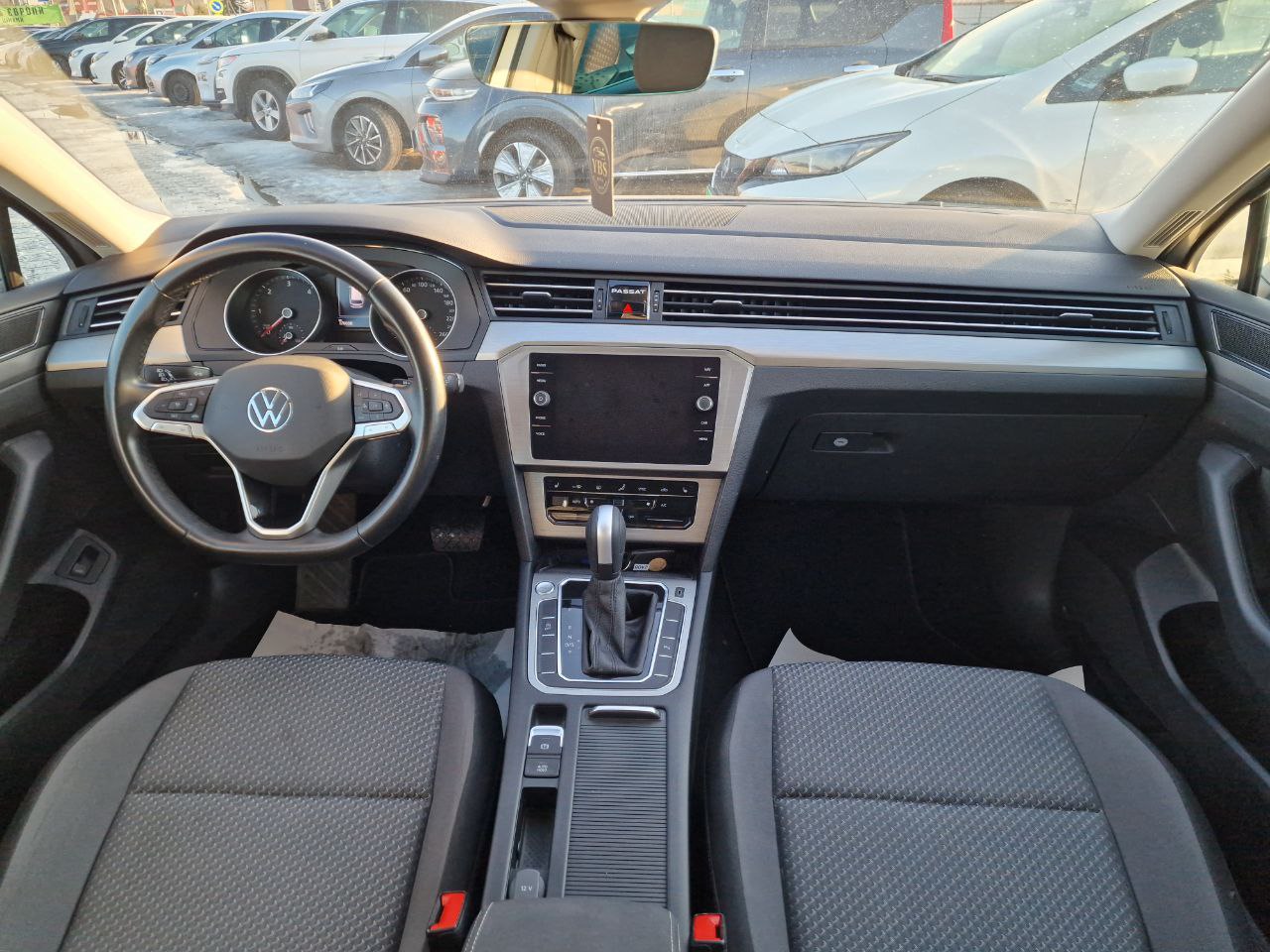 Volkswagen Passat Business+