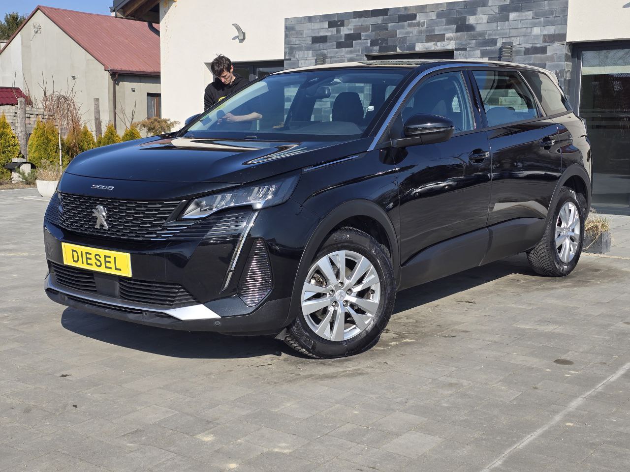 PEUGEOT 5008 Business