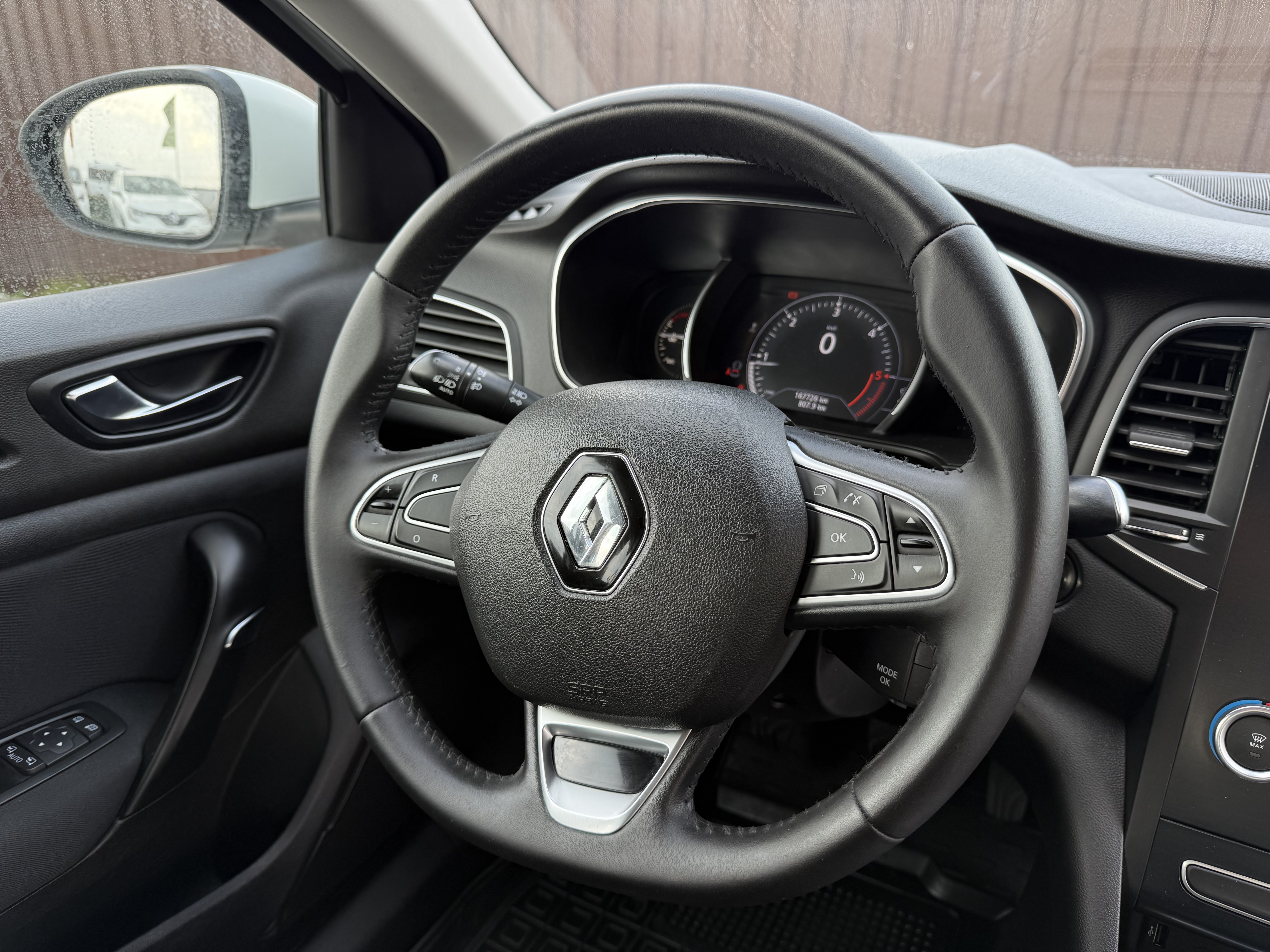 Renault MEGANE IV