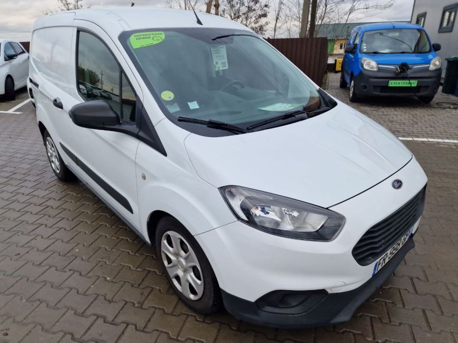 Ford TRANSIT COURIER