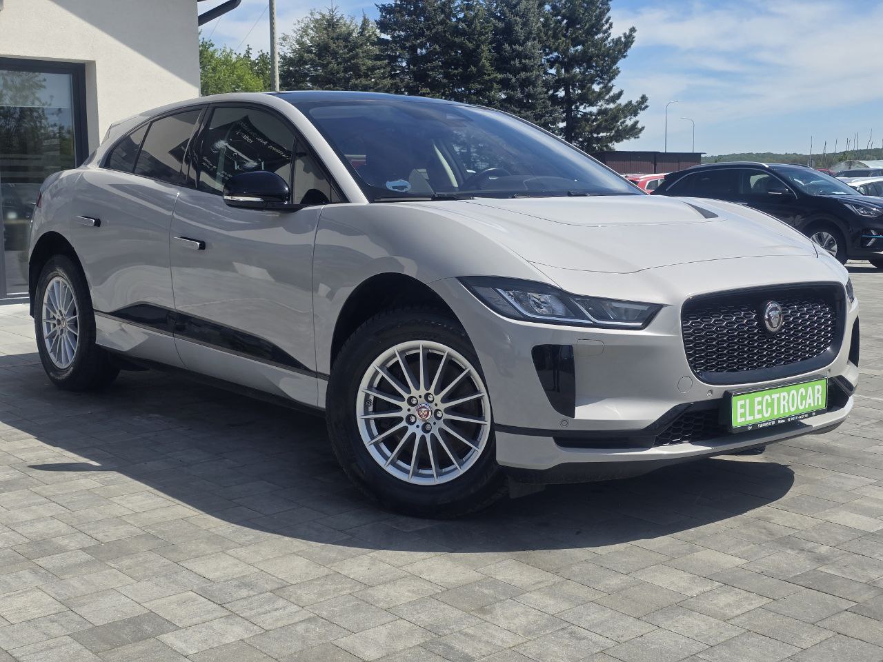 JAGUAR I-PACE