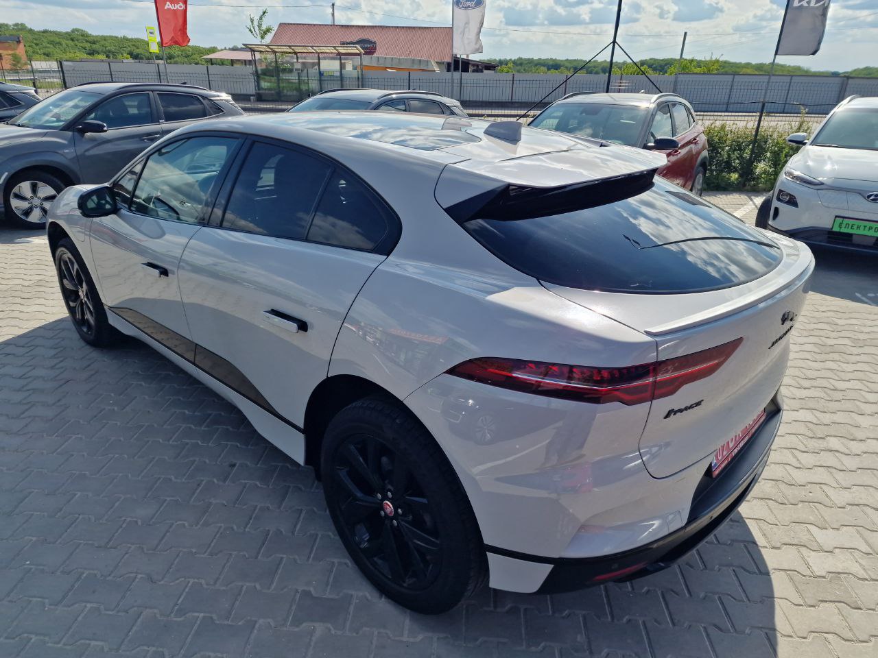 JAGUAR I-PACE