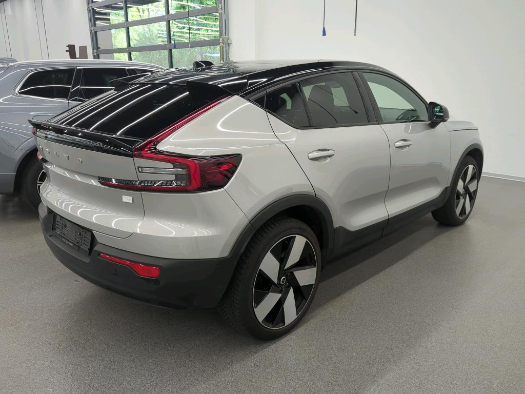 VOLVO C40