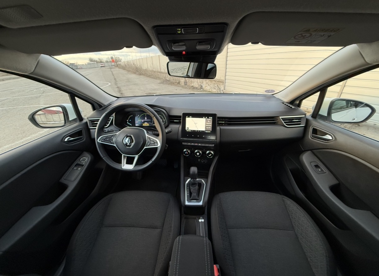 Renault Clio HYBRID Business