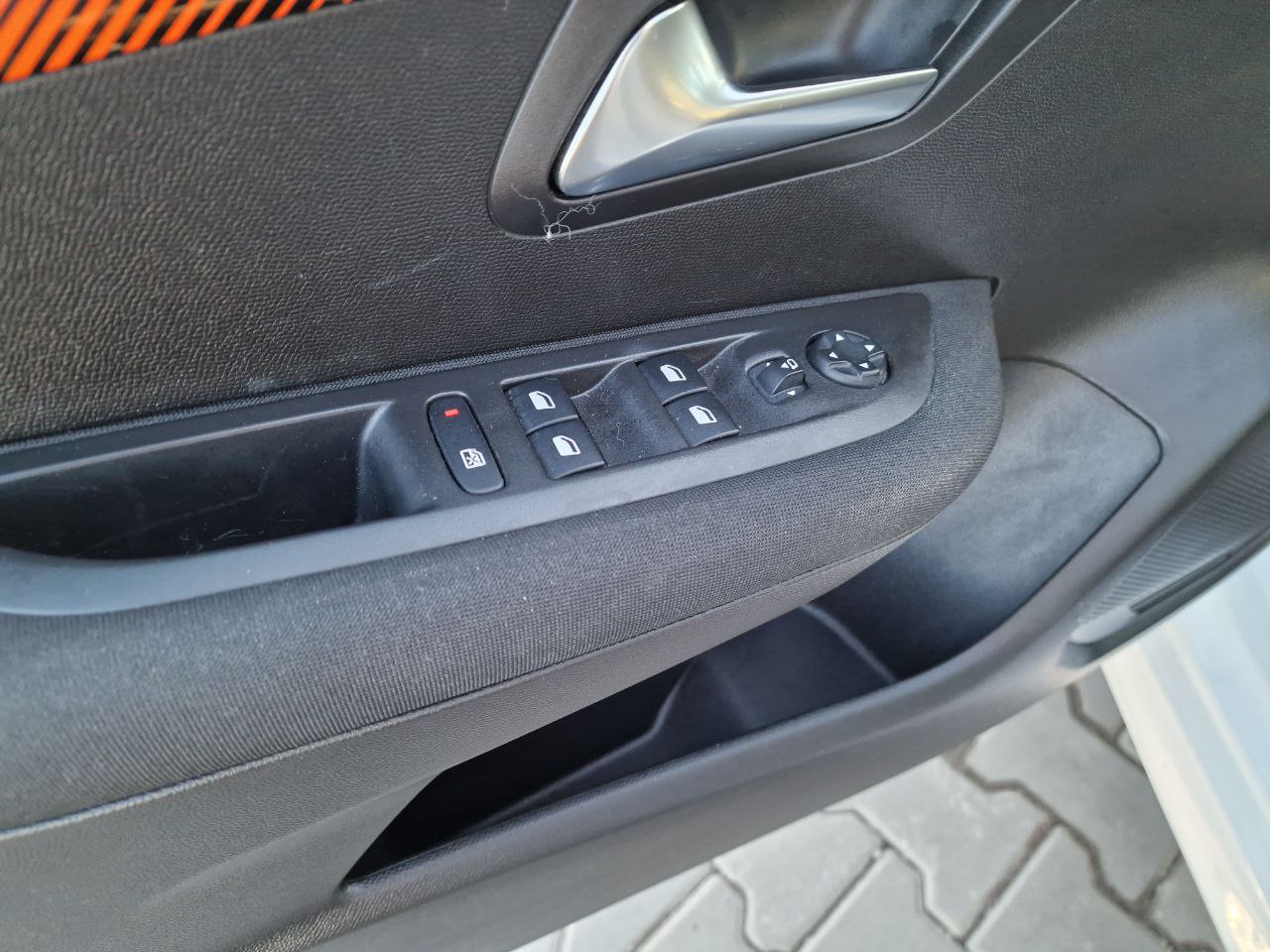 Peugeot 208 Allure Pack