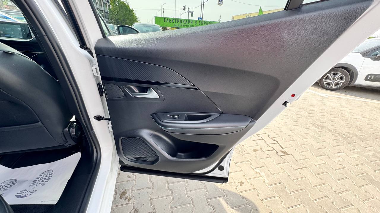 Peugeot 2008 ALLURE