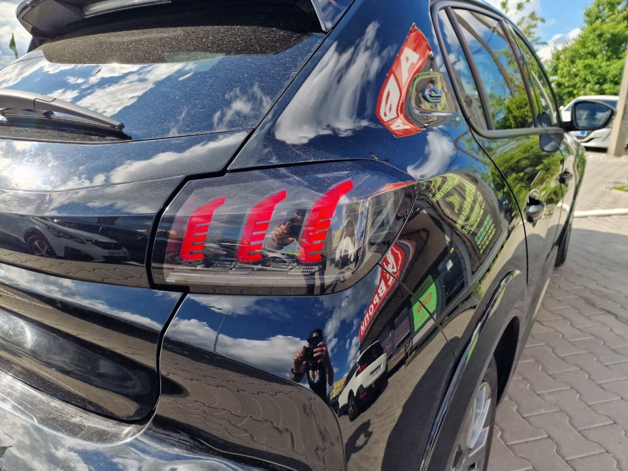 Peugeot 208 ELECTRIQUE
