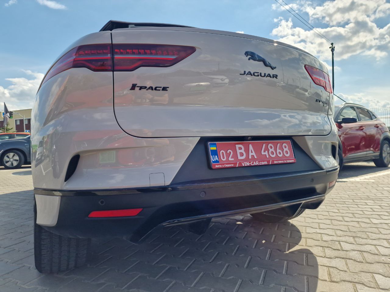 JAGUAR I-PACE