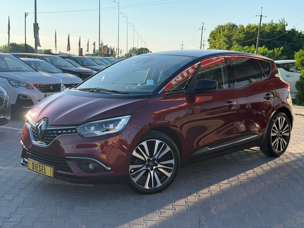 Renault Scenic INITIALE PARIS
