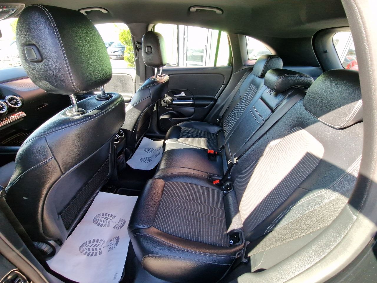 MERCEDES BENZ EQA