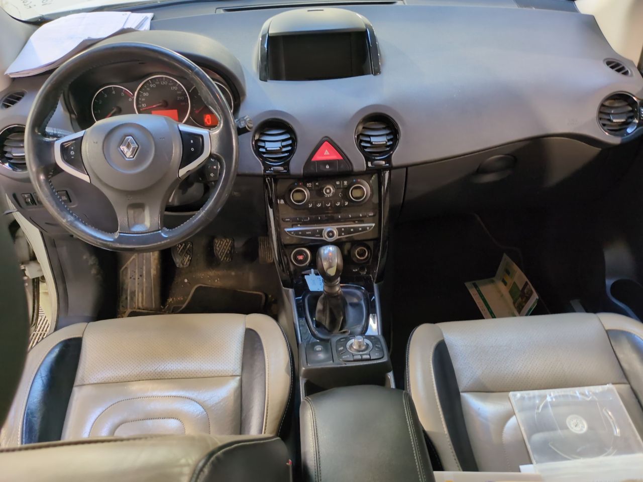 Renault Koleos White Edition