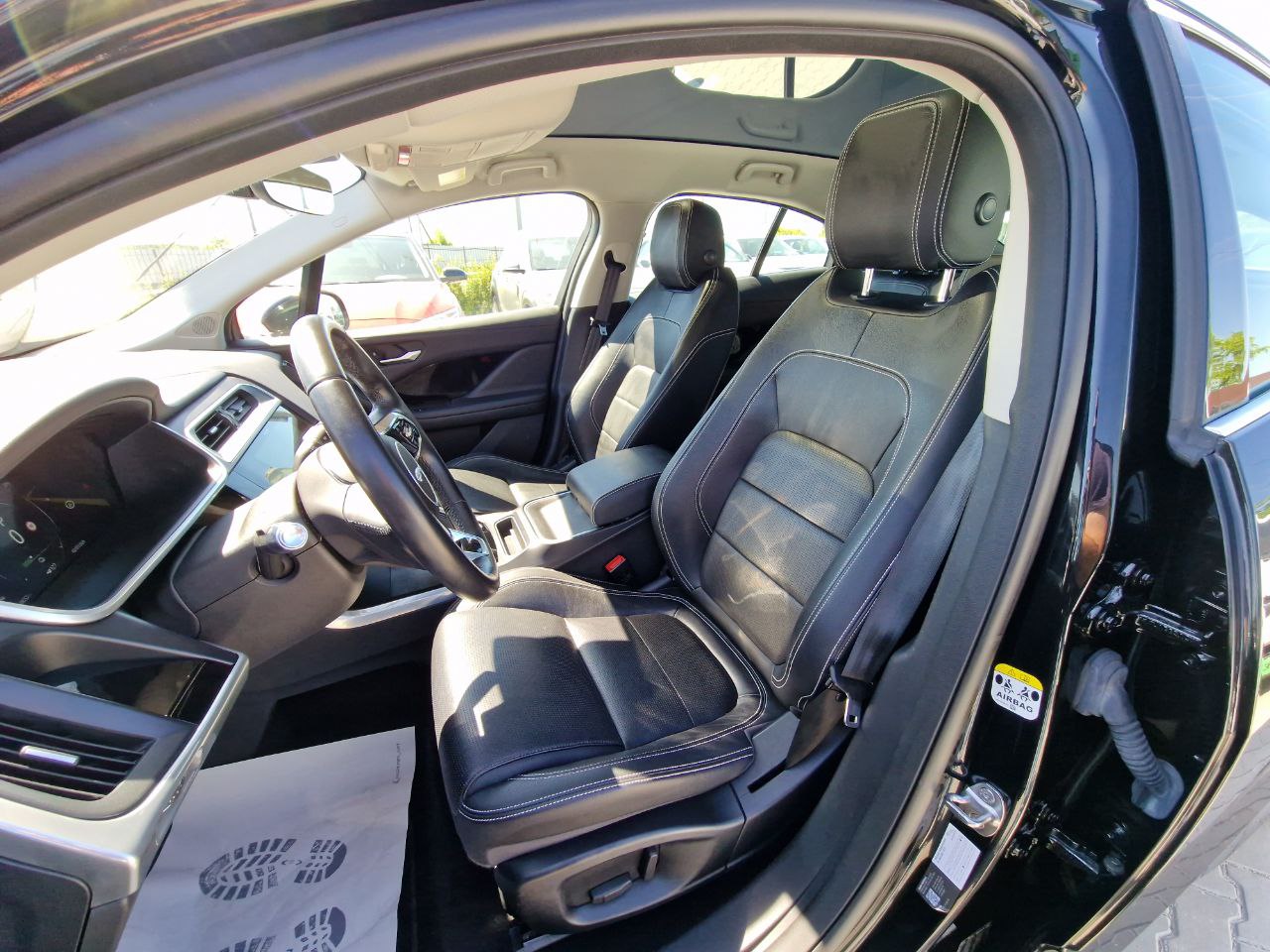 JAGUAR I-PACE