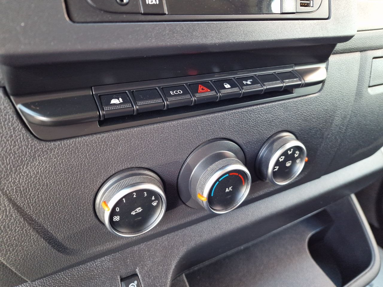 Renault Master FGN TRAC L2H2
