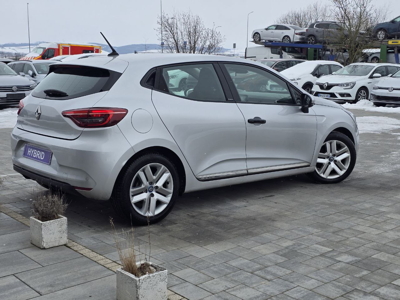 Renault Clio HYBRID Business