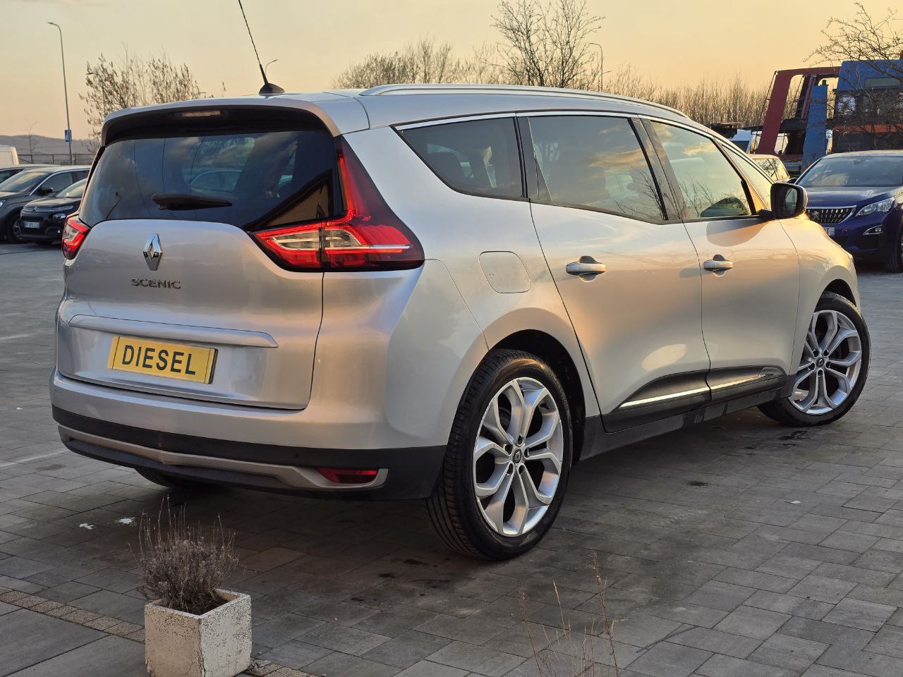 Renault Grand Scenic Business