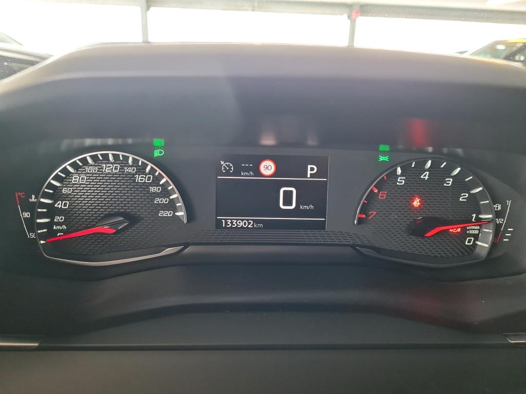 Peugeot 2008 ALLURE