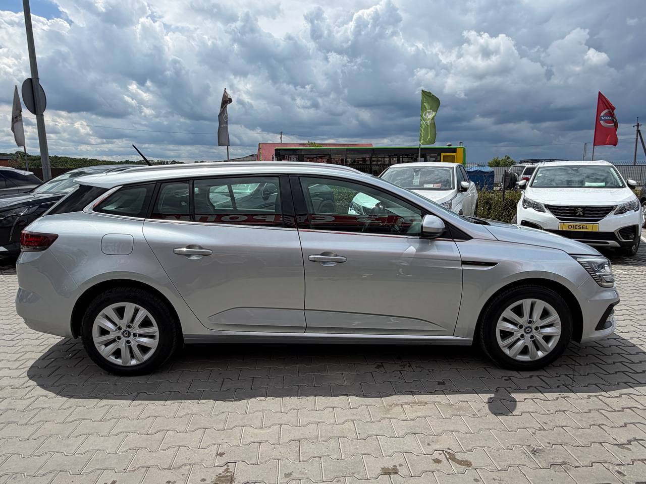 Renault Megane Business HYBRID