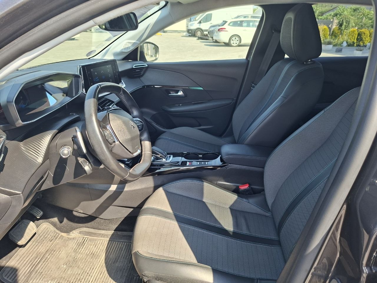 Peugeot 208 ALLURE