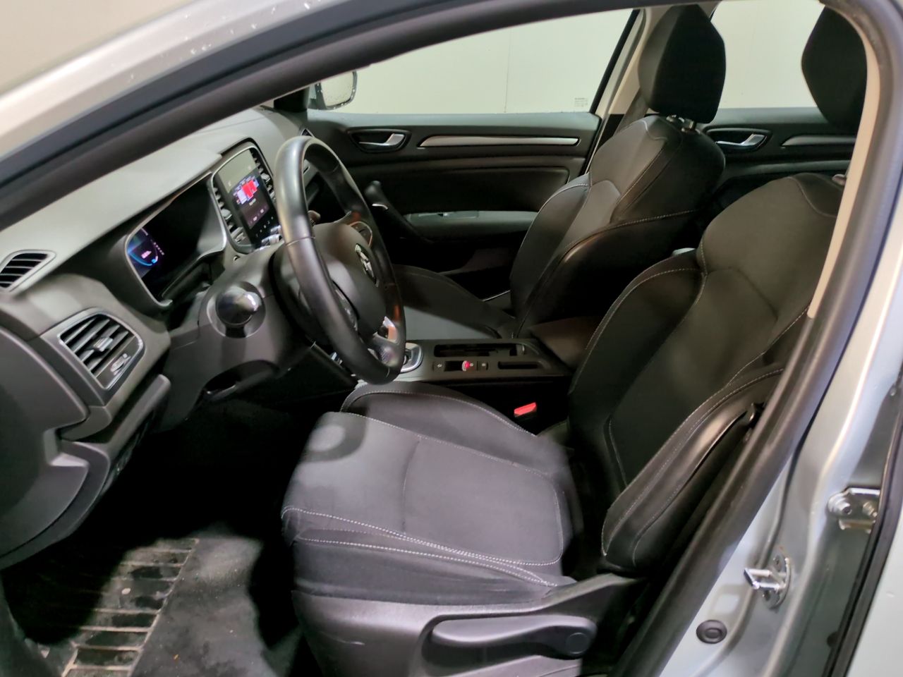 Renault Megane Business HYBRID