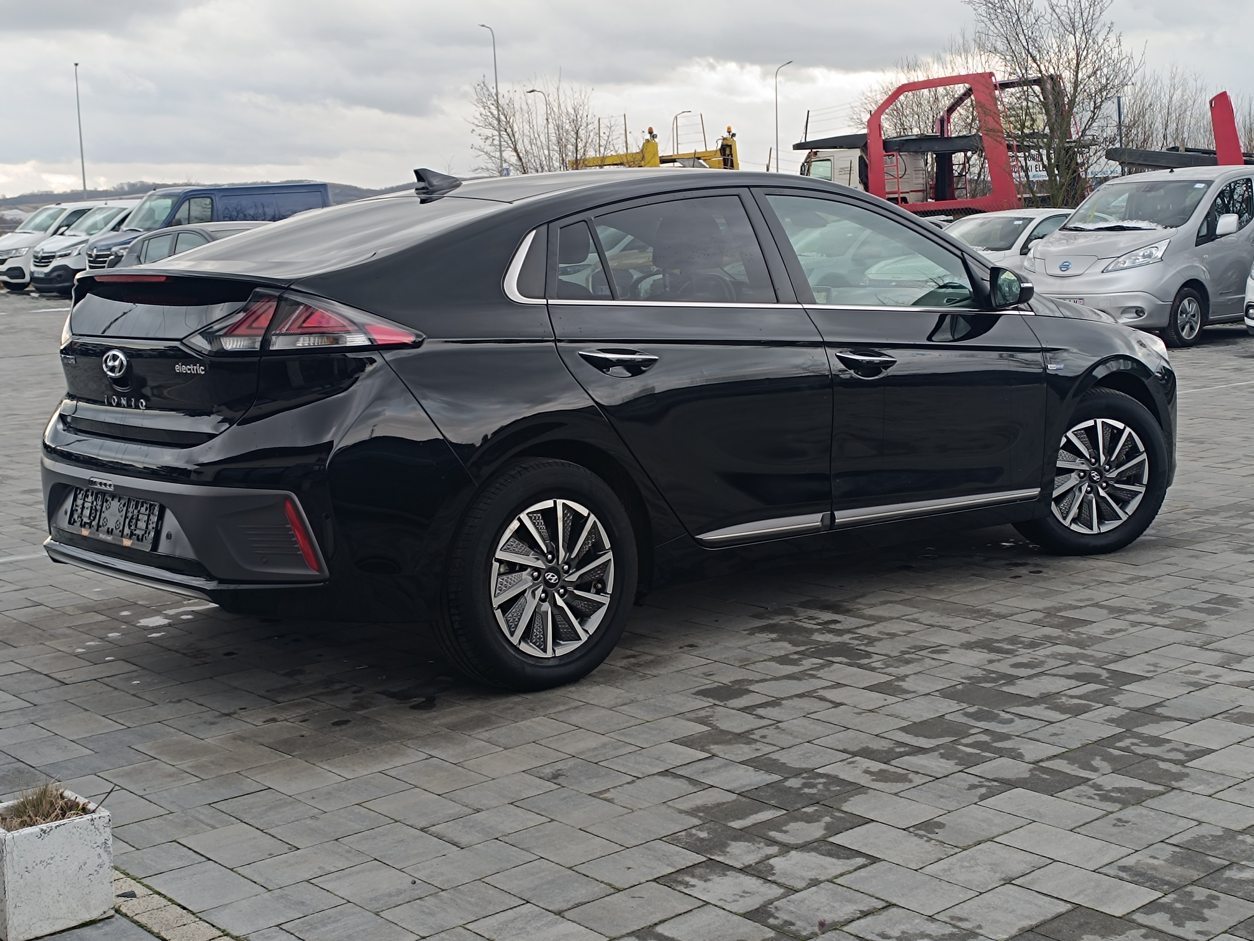 Hyundai Ioniq