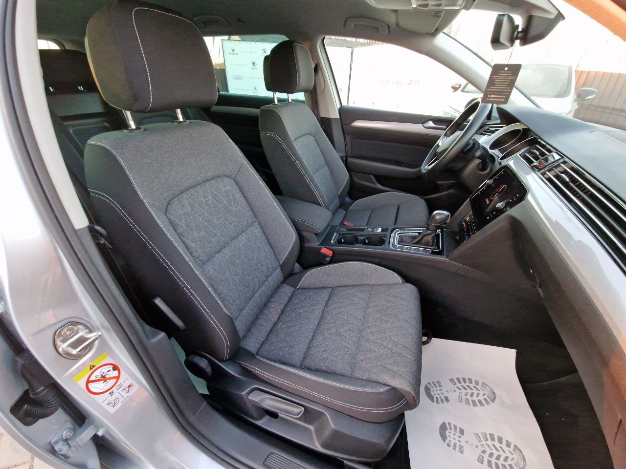 Volkswagen Passat Business+