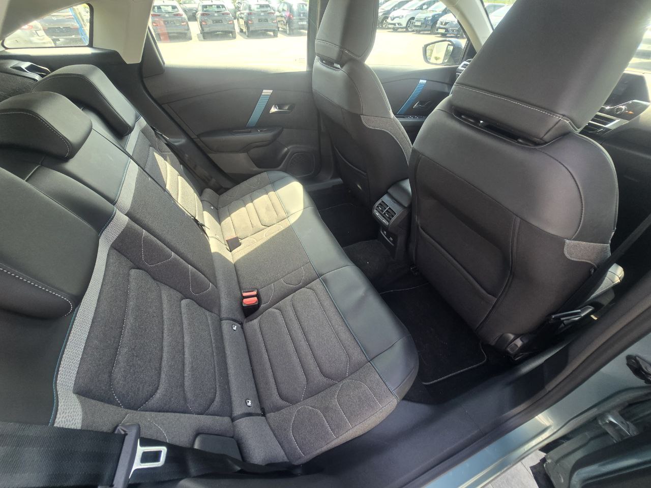 Citroen E-C4