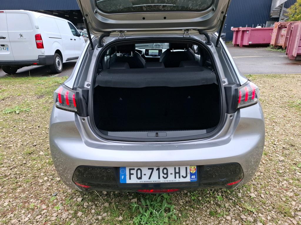 Peugeot E-208 GT