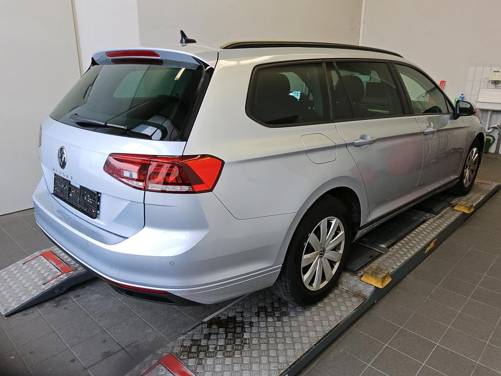Volkswagen Passat Business+