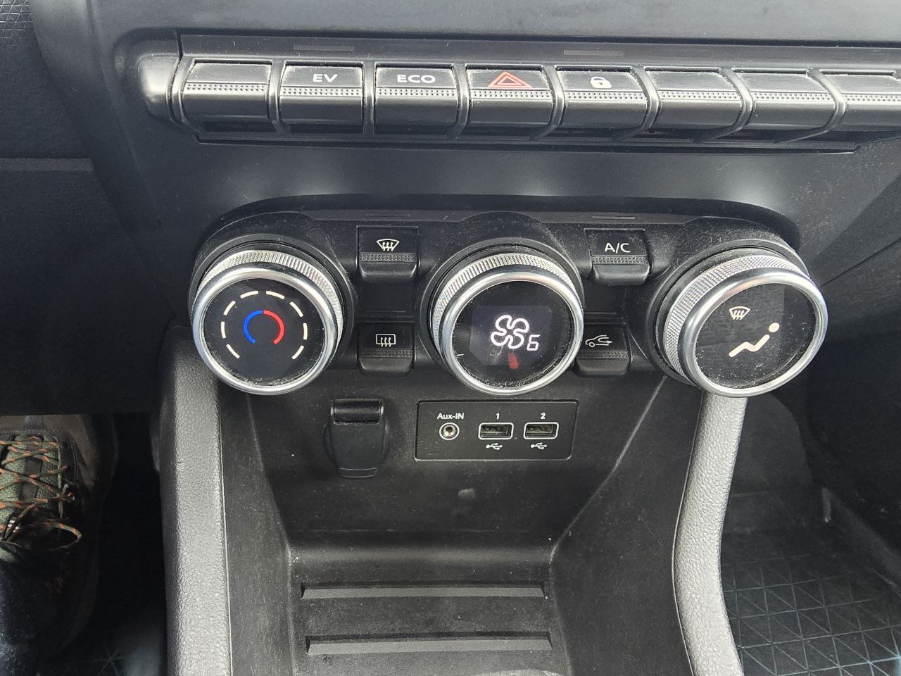 Renault Clio HYBRID Business