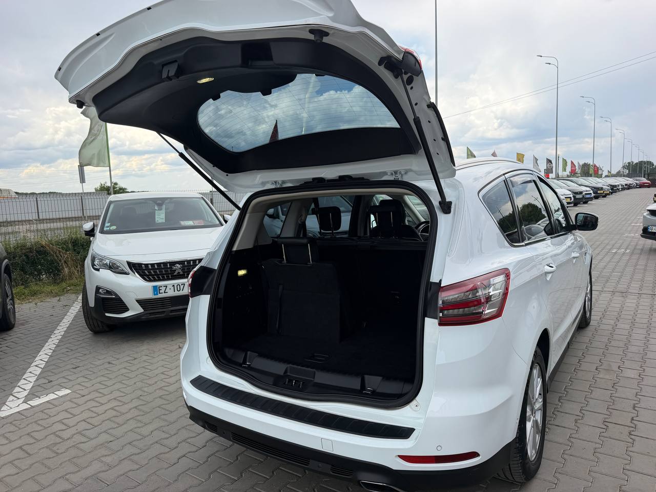 Ford S-Max Titanium