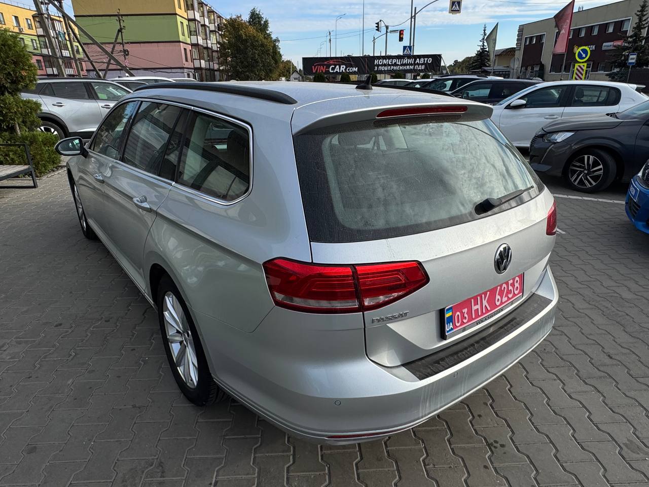 Volkswagen Passat Business+