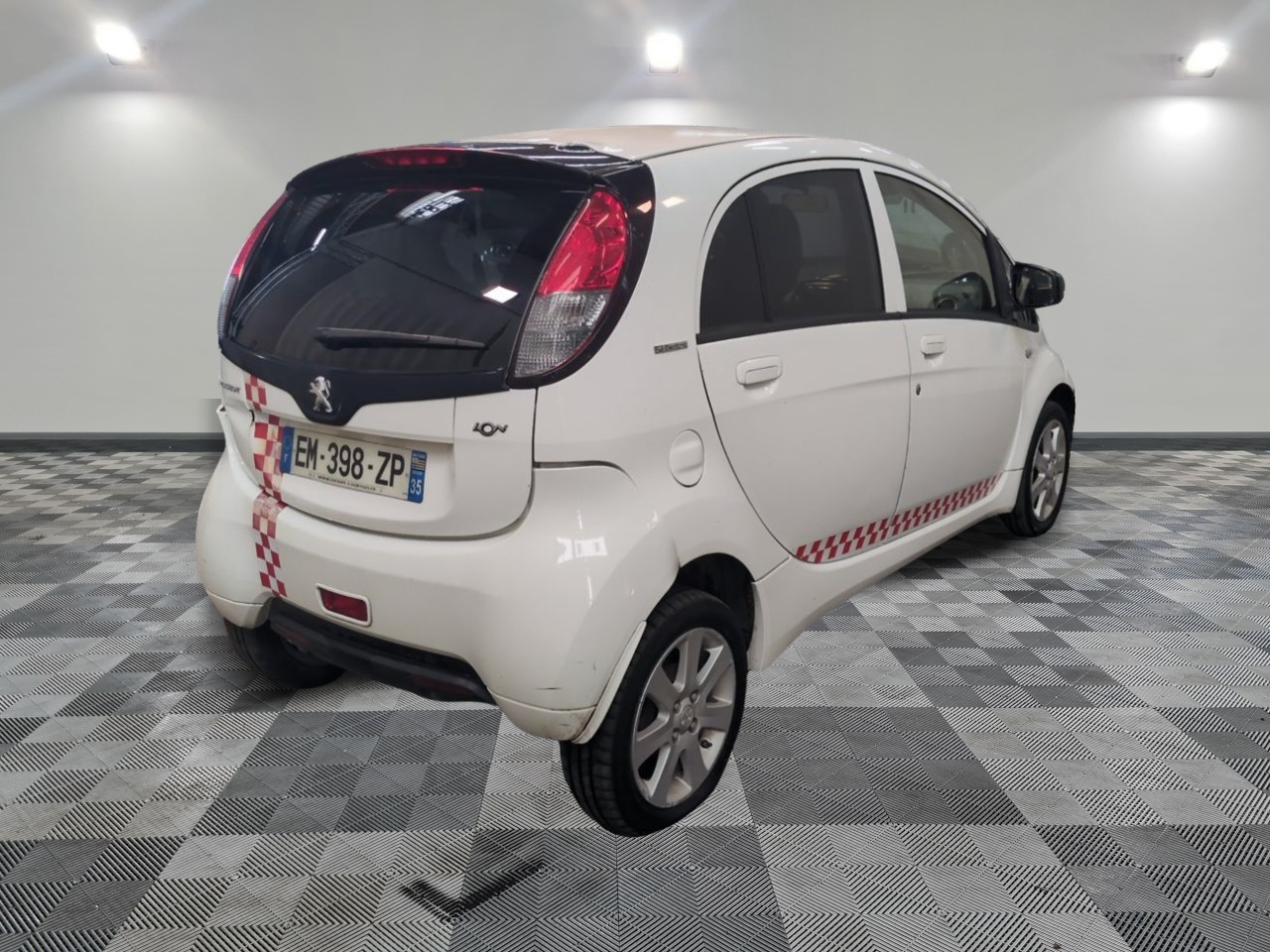 Peugeot iOn Electrique Active