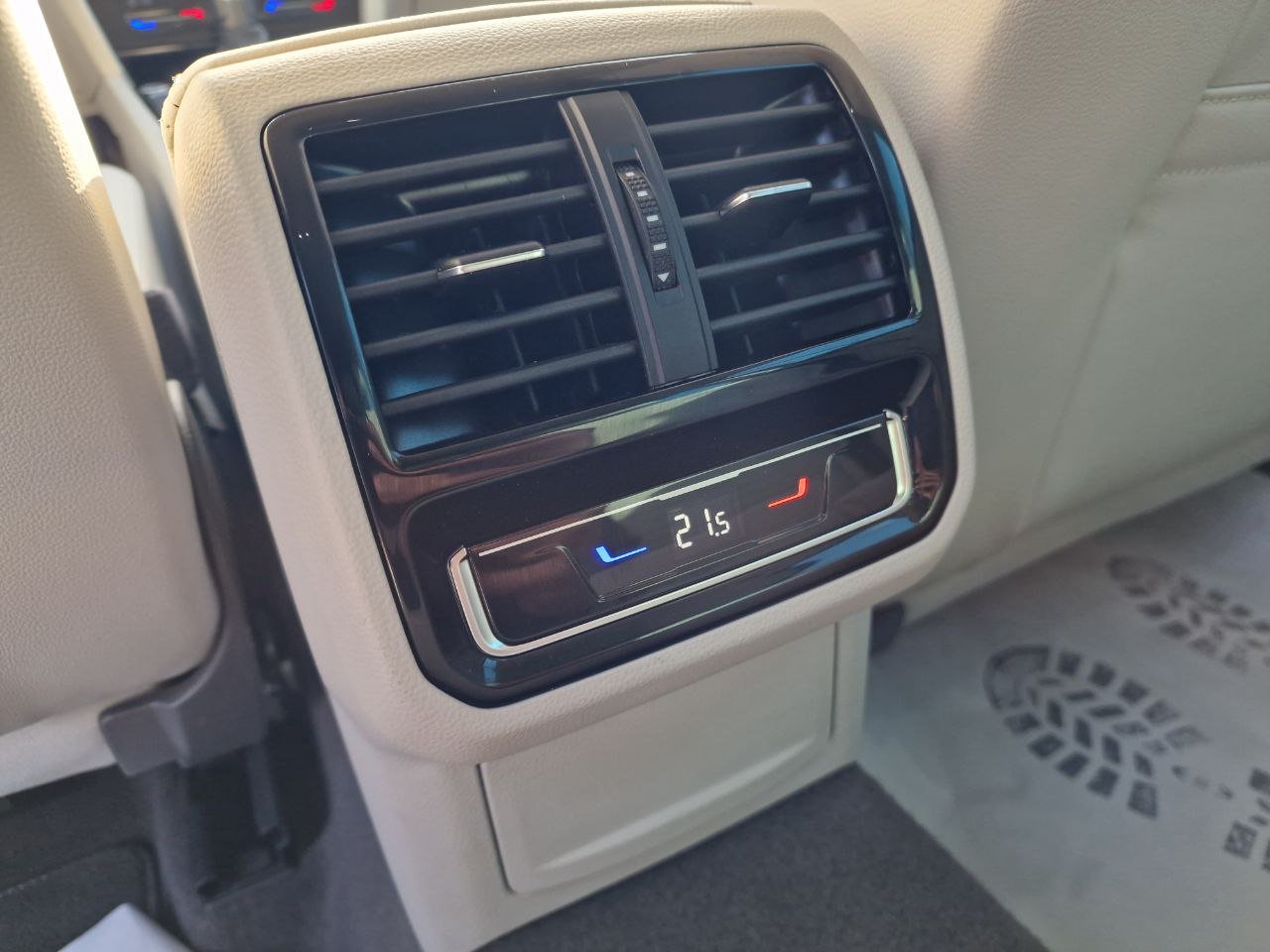 Volkswagen Passat LOUNGE