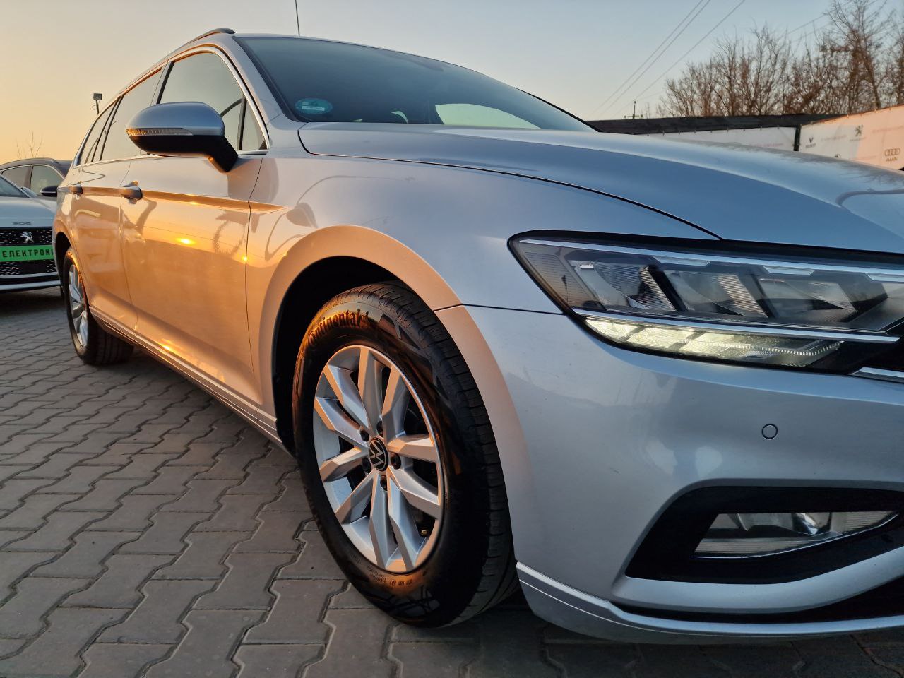 Volkswagen Passat Business+