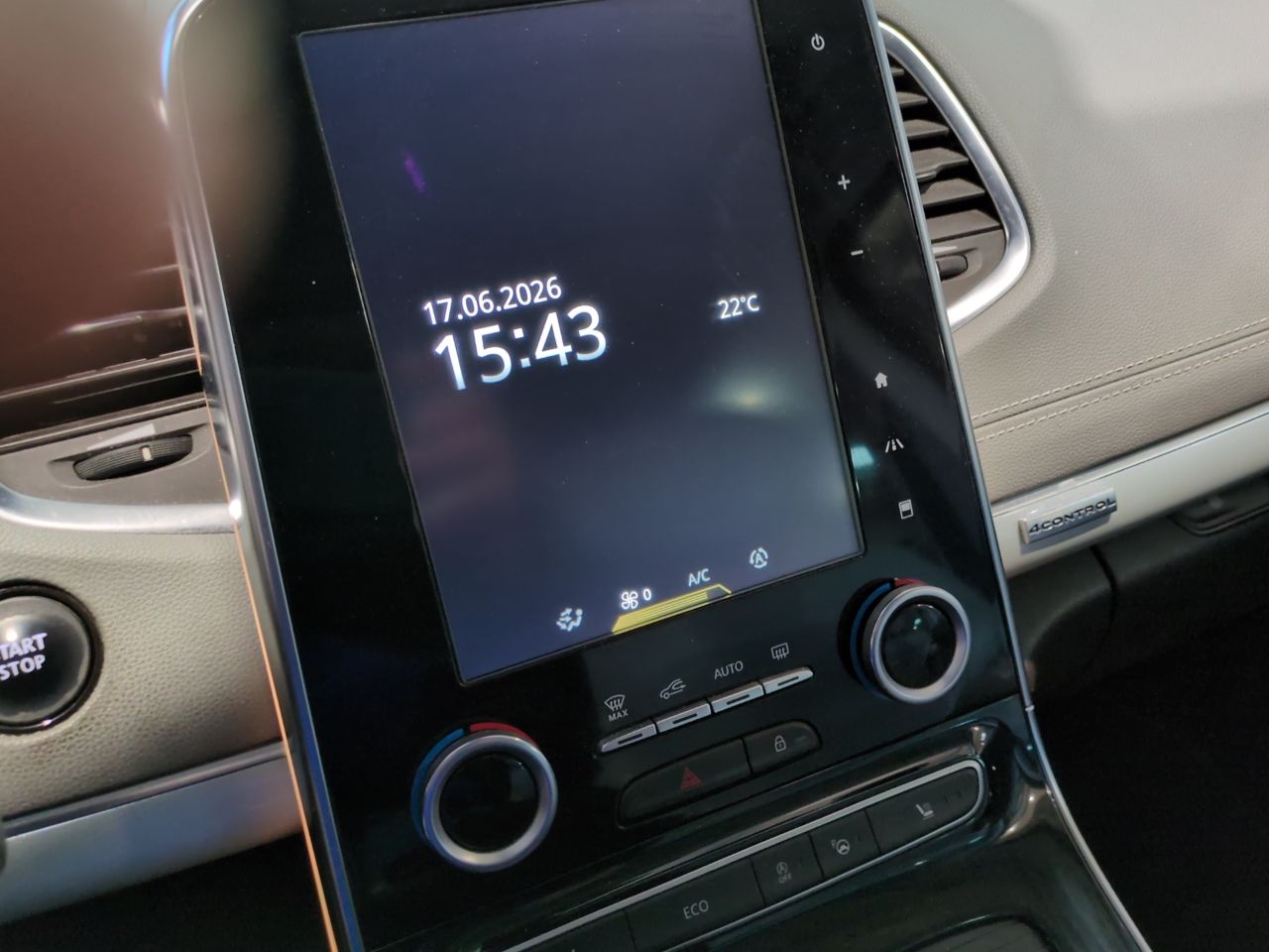 Renault Espace Initiale Paris